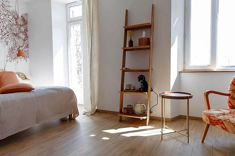 CHAMBRES D'HÔTES L'Oréliane en Provence Adults Only