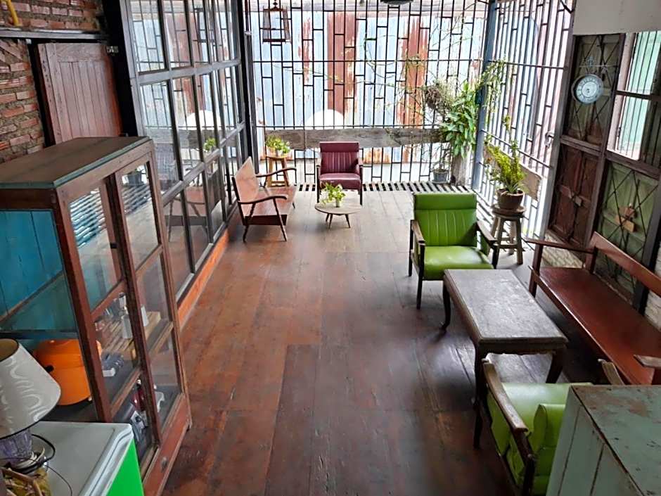 ทุ่งยั้งเฮ้าส์