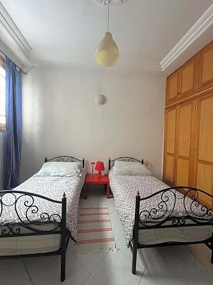 Large 3 Bedrooms Medina center Parking Secure