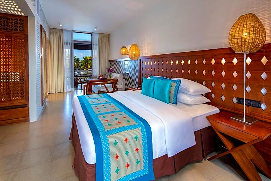 Photo 1 of 7 of Deluxe Spa 1 King Bed, Ocean View