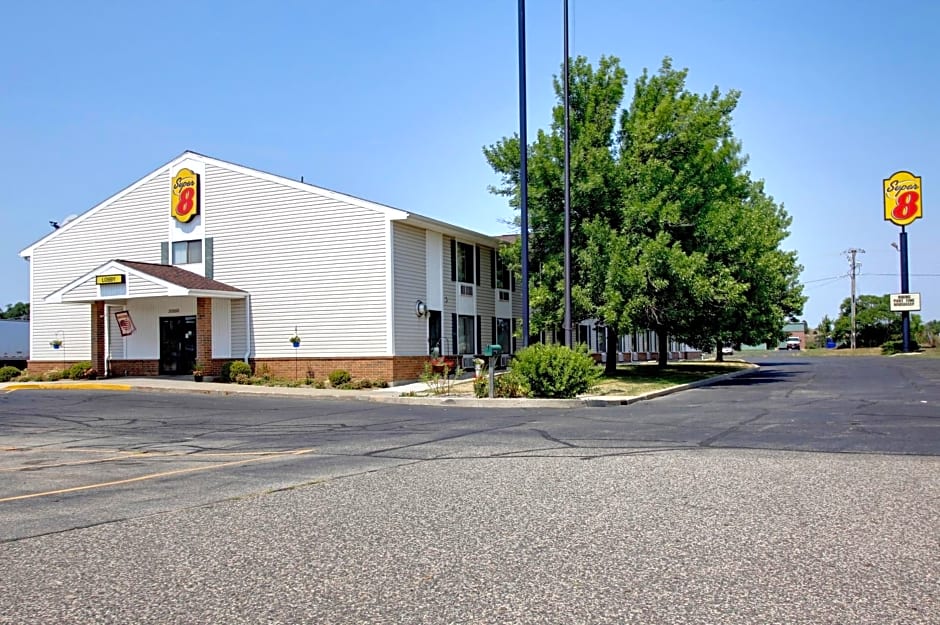 Super 8 by Wyndham Portage