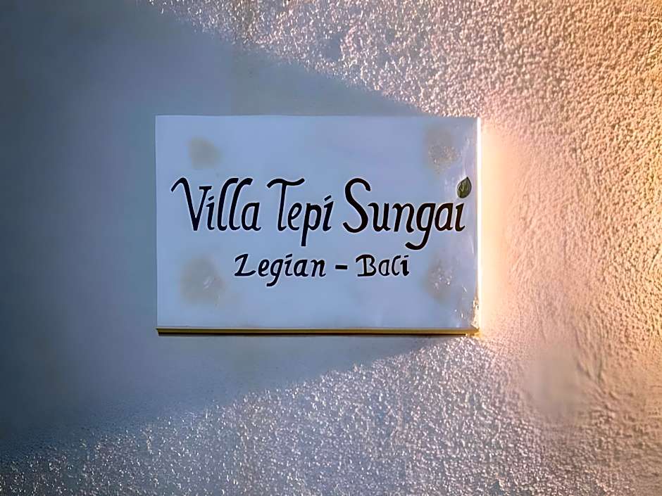 Villa Tepi Sungai