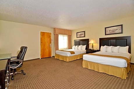 Deluxe Queen Room