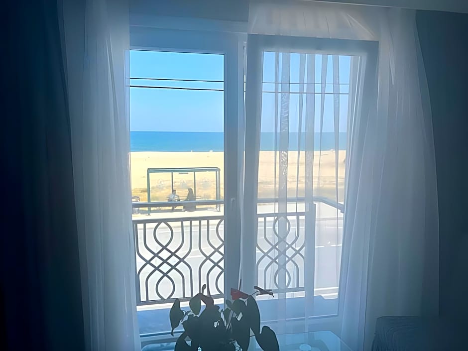 Airport Black Sea Hotel & Restaurant