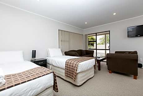 Executive One-Bedroom Apartment