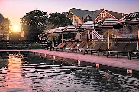 Lokal Hotel Cape May