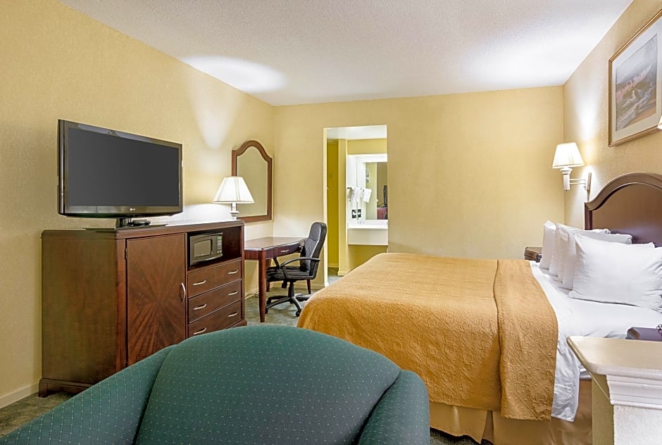 Quality Inn & Suites Franklin