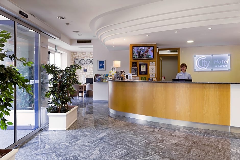 City Hotel & Suites Foligno