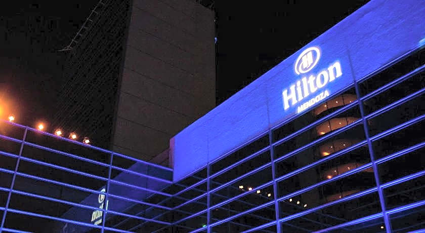 Hilton Mendoza