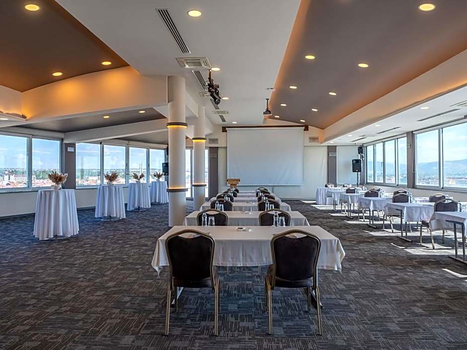 Parion Hotel