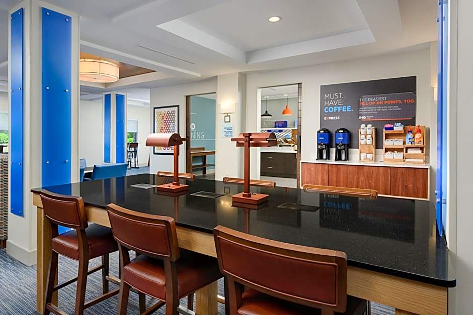 Holiday Inn Express - Tullahoma By IHG