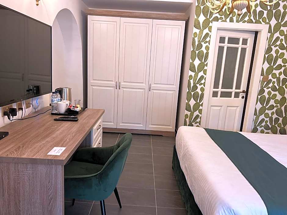 The Red Farm Relais & Spa