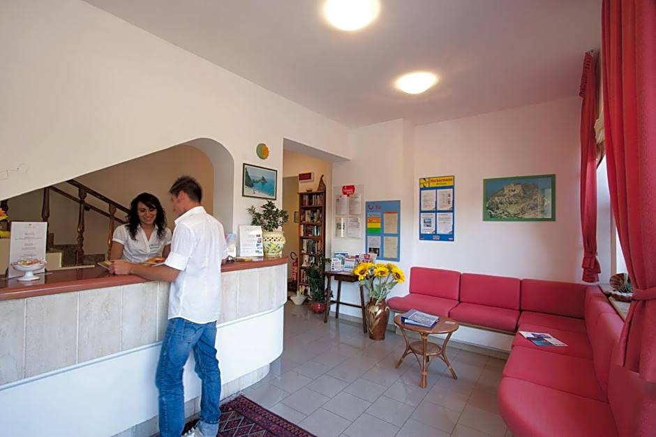 Hotel Tirreno