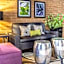 La Quinta Inn & Suites by Wyndham Oshkosh
