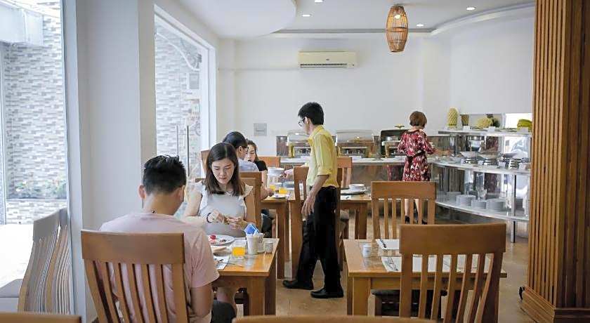 New Space Hotel Airport