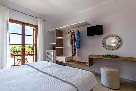 Superior Room with Garden View