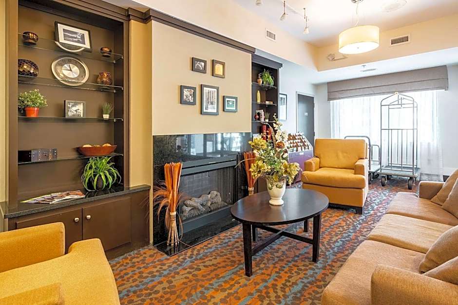 Sleep Inn & Suites Harbour Pointe