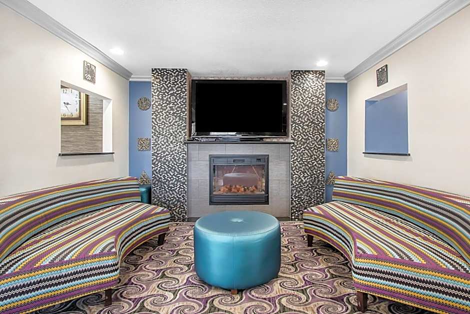 Comfort Inn Tulsa Midtown