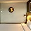 Campanile Les Ulis Hotel