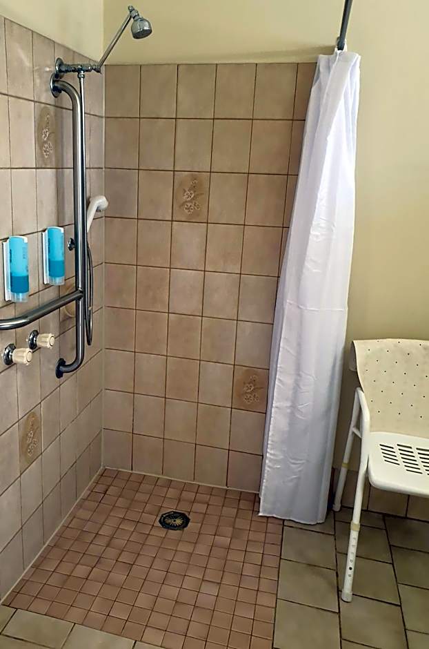 The Finley Palm Motor Inn