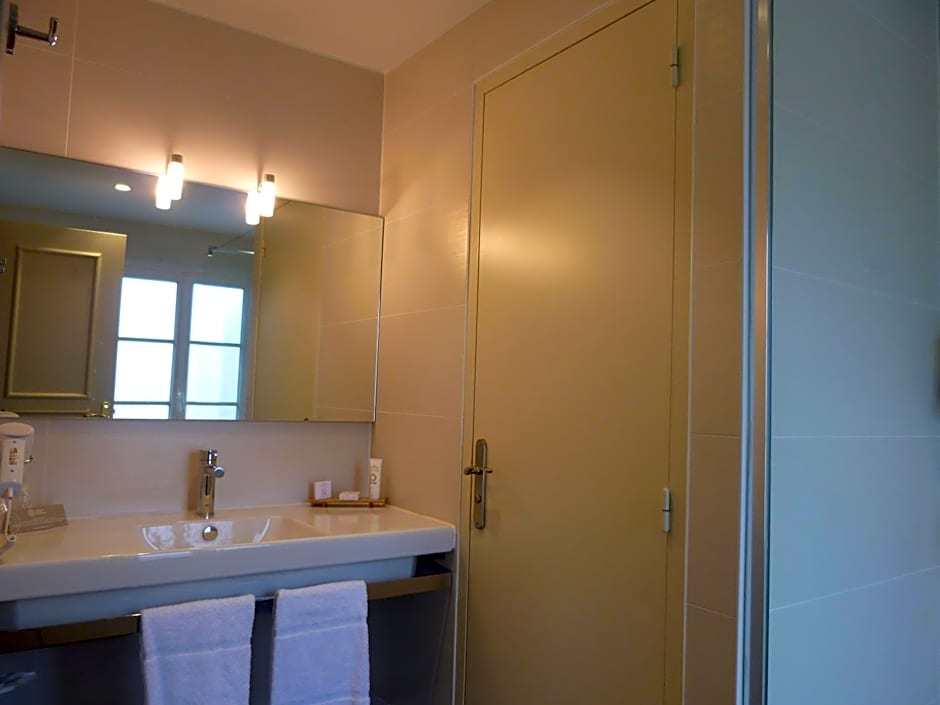 Hôtel Grand Monarque