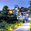 El Faro Containers Beach Hotel