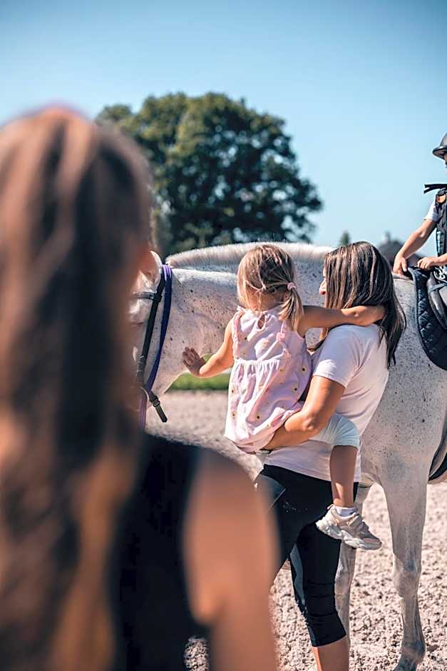 Apartmán-Hotel Jítravský Dvorec