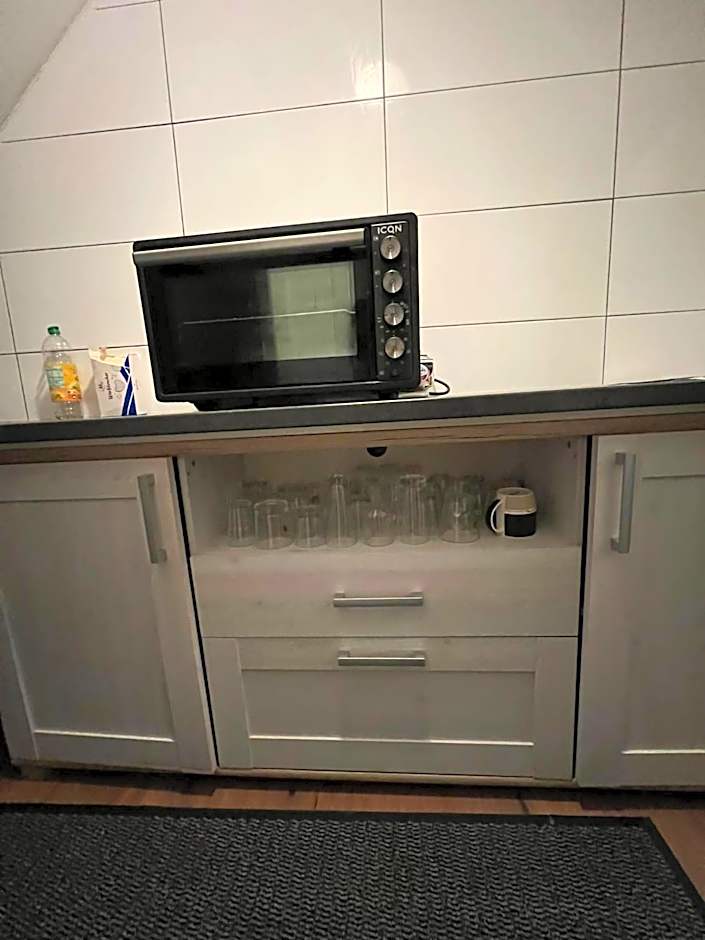 Adam's Hostel - Self Check-In & Only Private Rooms