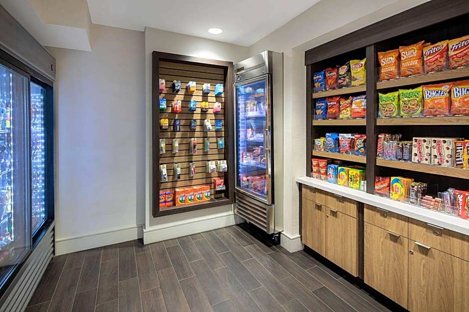 La Quinta Inn & Suites by Wyndham Atlanta Airport North