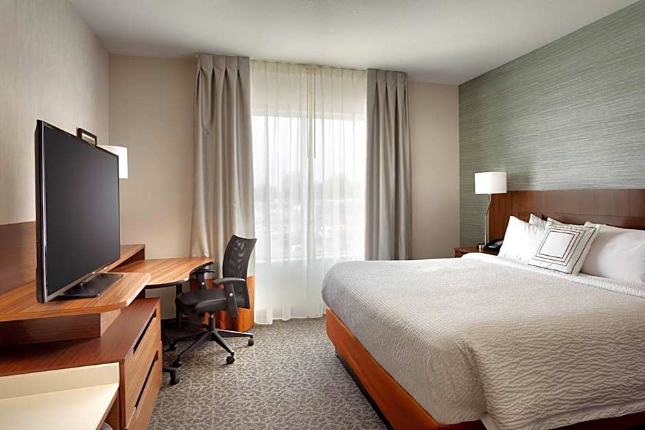 Fairfield Inn & Suites by Marriott Springfield North