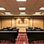 La Quinta Inn & Suites by Wyndham Atlanta Ballpark/Galleria