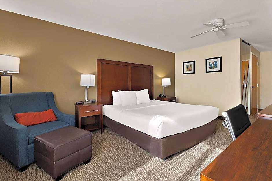 Comfort Inn & Suites Sequoia Kings Canyon