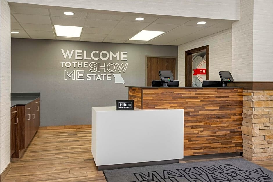 Hampton Inn By Hilton & Suites Springfield
