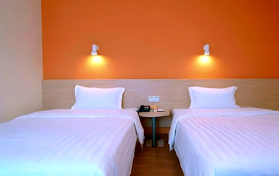 7 Days Inn  Shenyang Railway Station Zhongshan Square