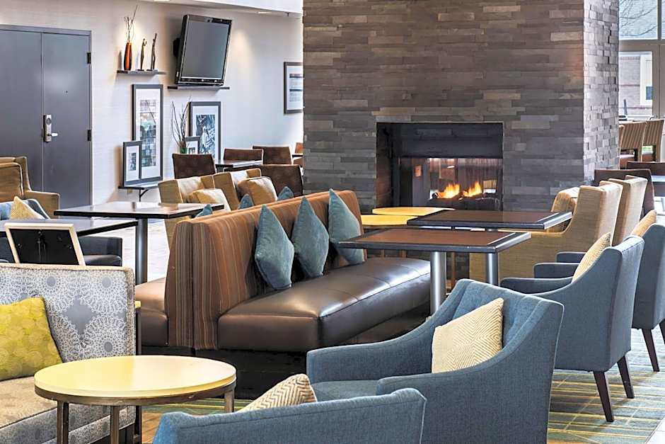 Hampton Inn By Hilton And Suites Chicago/Lincolnshire