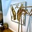 Victorias House Suite