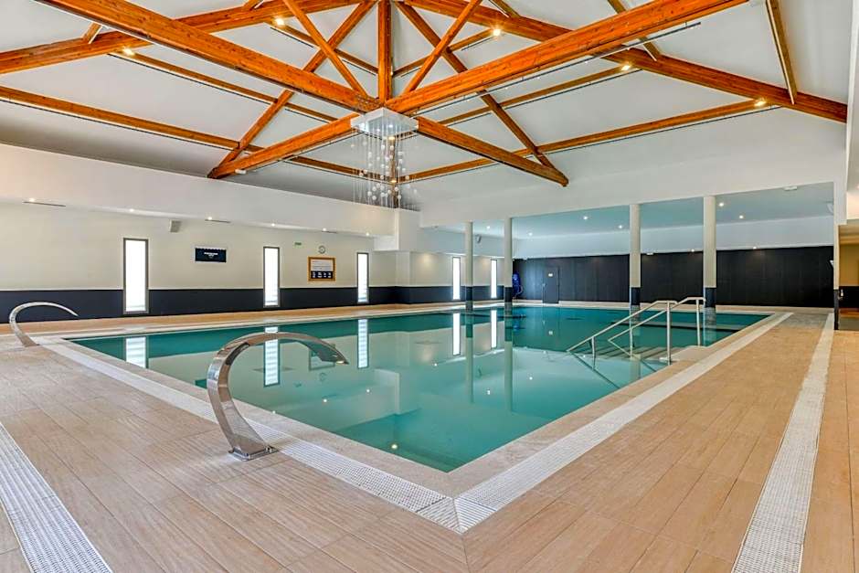 Zenitude Hotel la Valadiere, an Ascend Collection Hotel