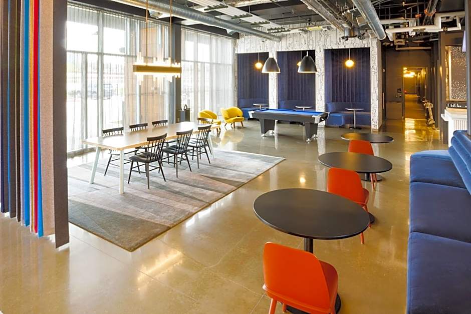 Aloft Austin Airport