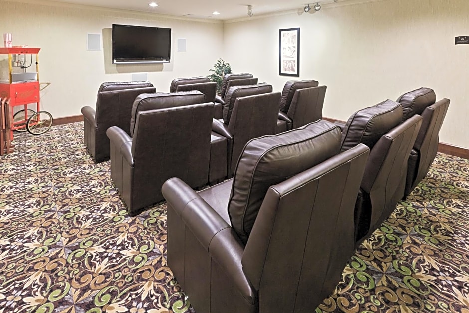 Staybridge Suites Wichita By IHG