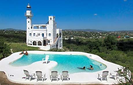 El Faro de Carpier - ApartHotel & Restaurante