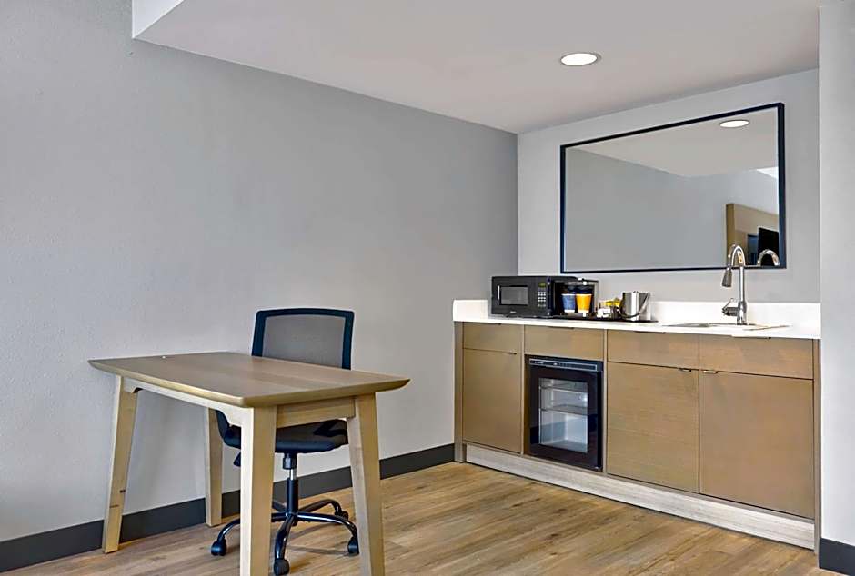 DoubleTree by Hilton Davenport