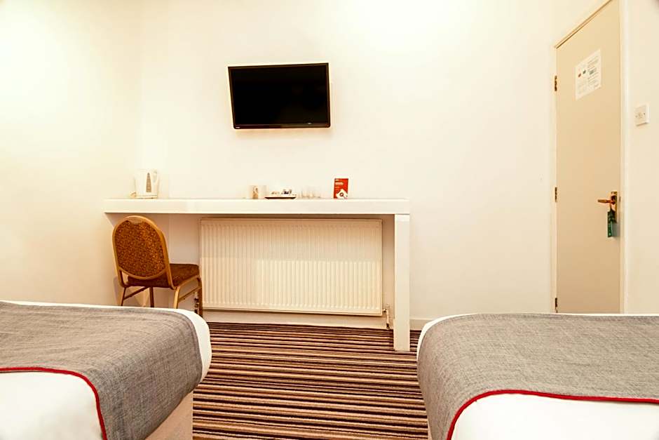 Cardiff Riverside Hotel by Belvilla