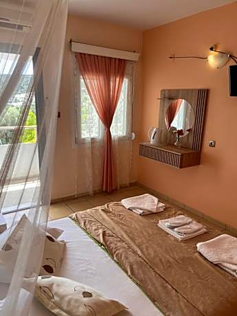 Isidora Hotel