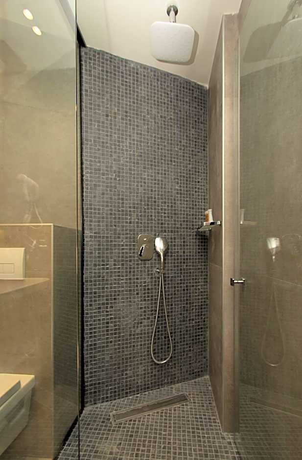 BOUTIQUE 25h by Eva stay 018