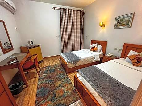 Deluxe Triple Room with Sea View