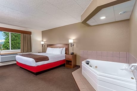 1 Queen Bed Second Floor Non-Smoking
