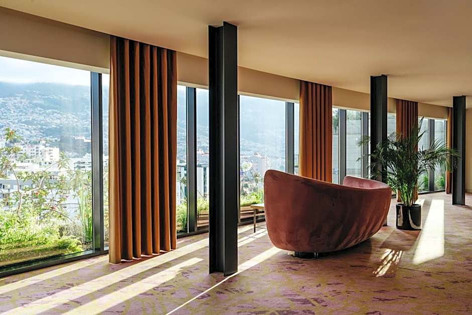 Savoy Palace - The Leading Hotels of the World - Savoy Signature