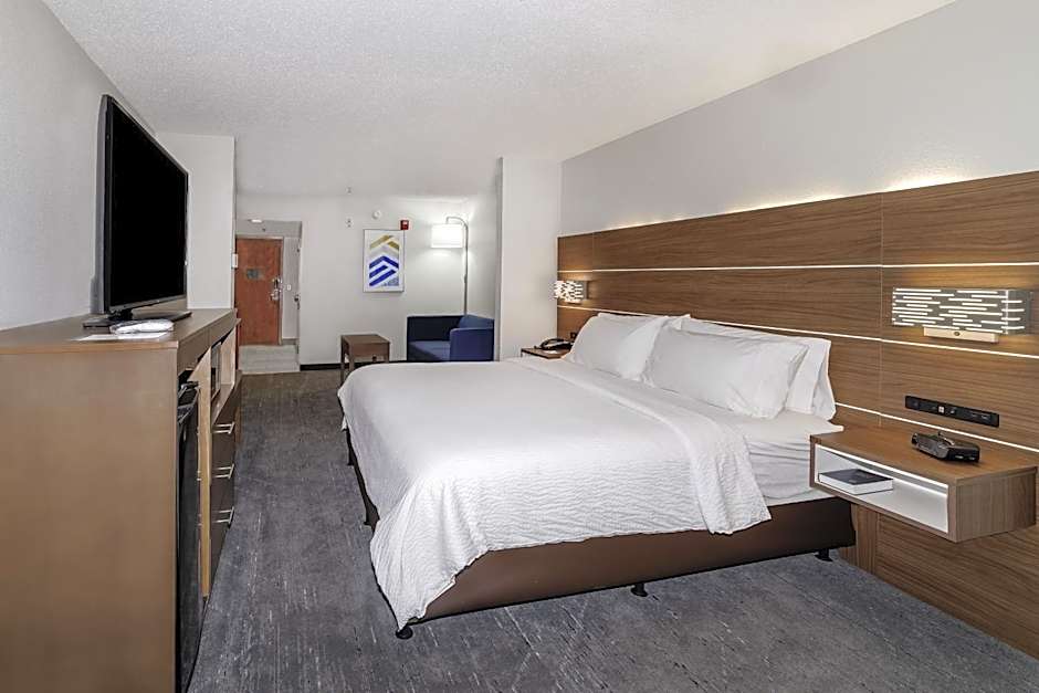 Holiday Inn Express Hotel & Suites Walterboro I-95 By IHG