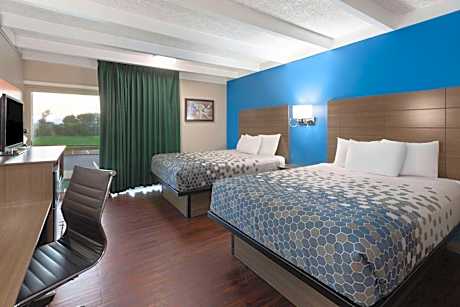 2 Queen Beds Non-Smoking