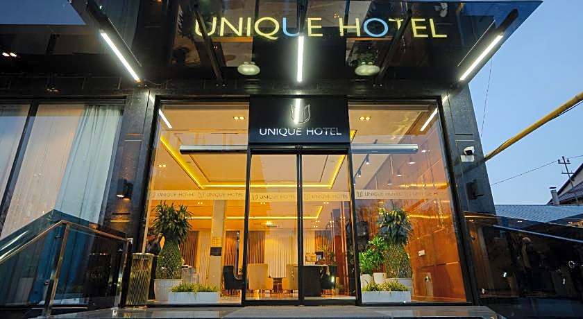 UNIQUE HOTEL